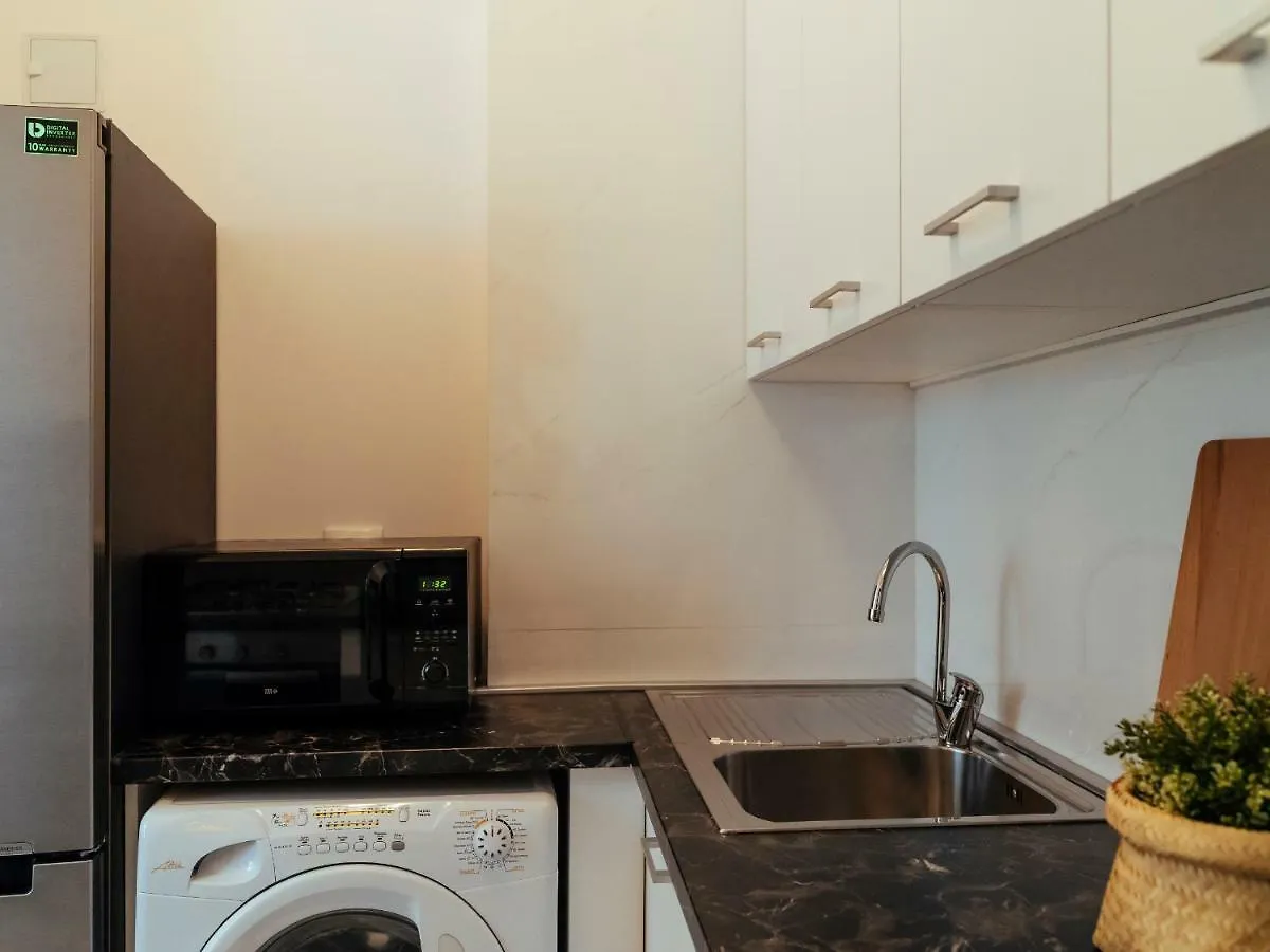 Alba Apartment On Calea Victoriei 布加勒斯特 罗马尼亚