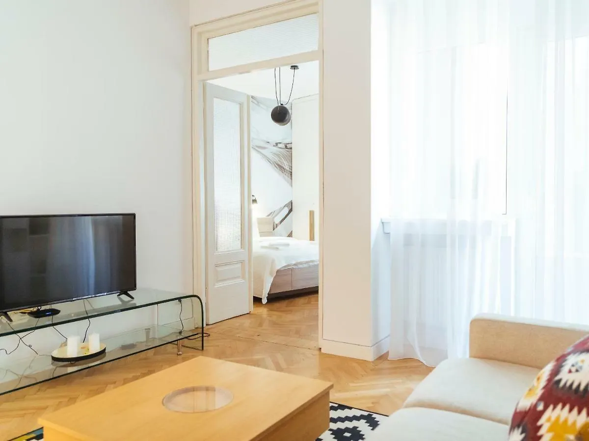 Alba Apartment On Calea Victoriei 布加勒斯特 0*,