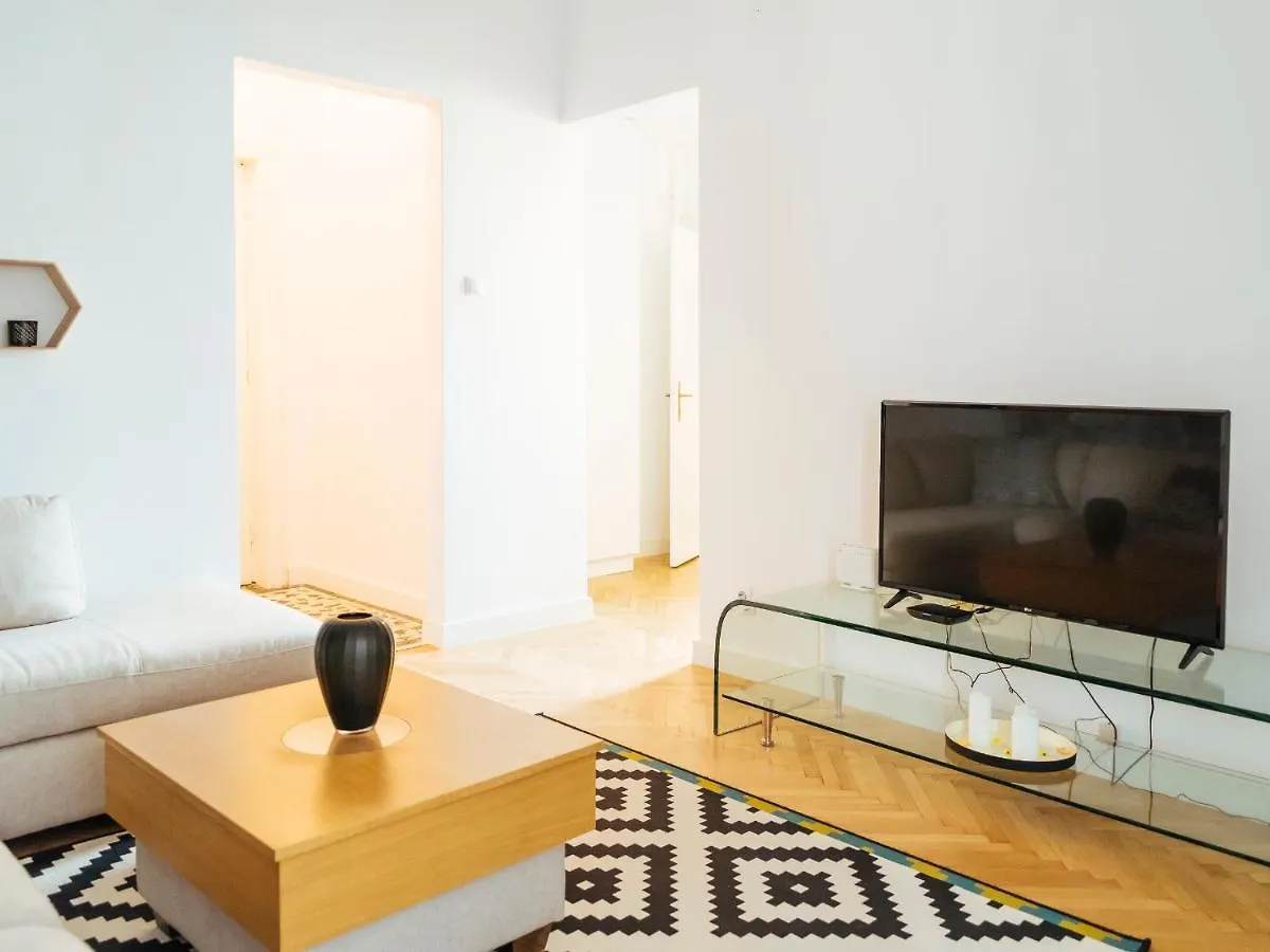 Alba Apartment On Calea Victoriei 布加勒斯特 罗马尼亚