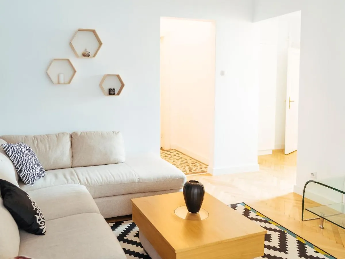 Alba Apartment On Calea Victoriei 布加勒斯特